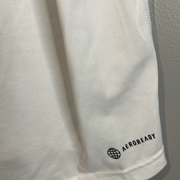 Adidas Tee - Picture 4 of 5